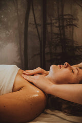 female receiving manual lymphatic massage at Dandle Spa in Chattanooga, TN